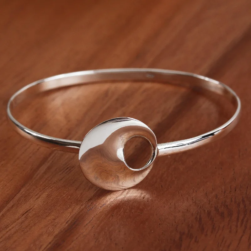 high-end watches with advanced complication features-Modern Orbit Modern Sterling Silver Pendant Bracelet from Mexico