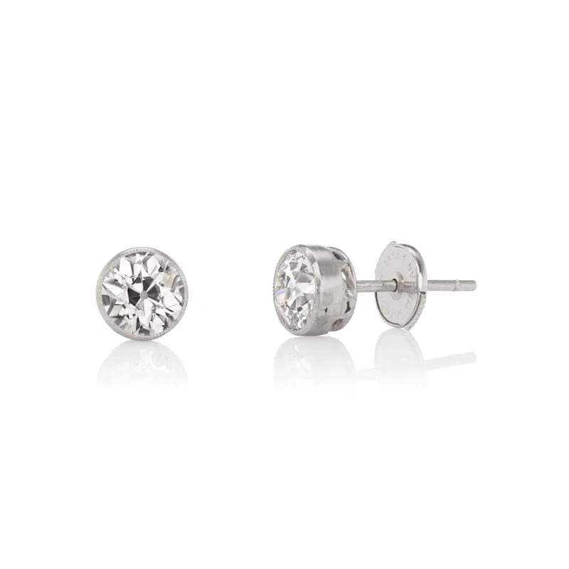 Black stud earrings -Bosa