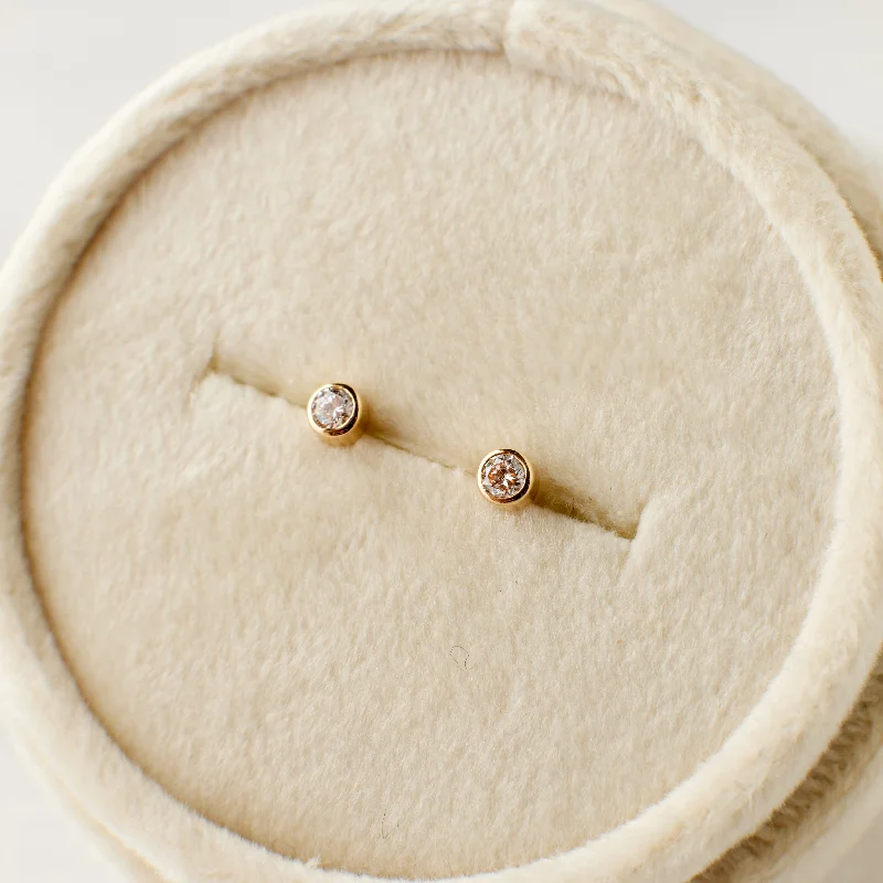 Statement earrings with pearls -Daisy Earrings - Natural Diamonds