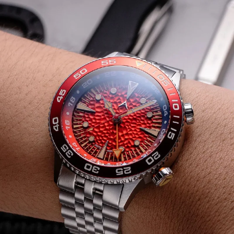 digital watches with backlight for easy reading-Aerotec Ace X GMT Diver - Candy Apple Red Dive Watch