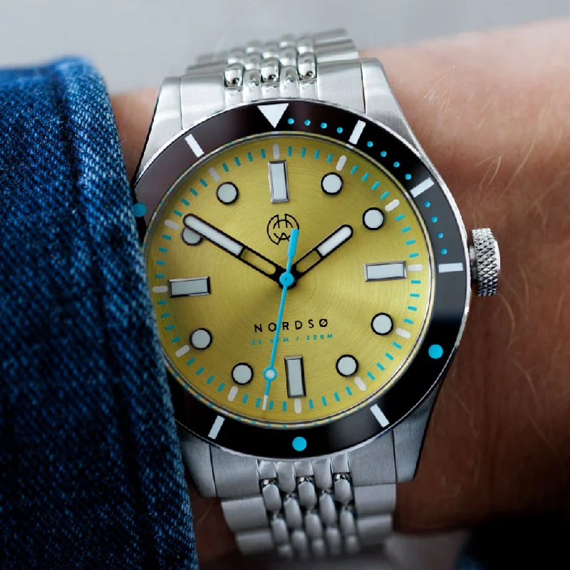 sport wristwatches with time zone features-Henry Archer Nordsø Yellowfin (Yellow Sunburst Dial)